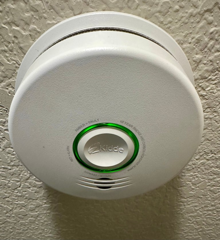 Smoke detector installed and tested in Mansfield TX
